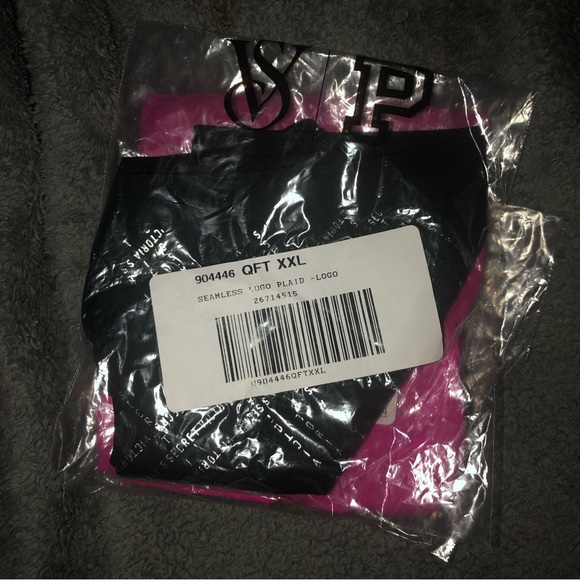 VS Panties Bundle (5) XXL - Picture 3 of 6